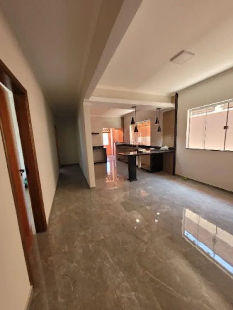 Casa, 3 quartos, 307 m² - Foto 1
