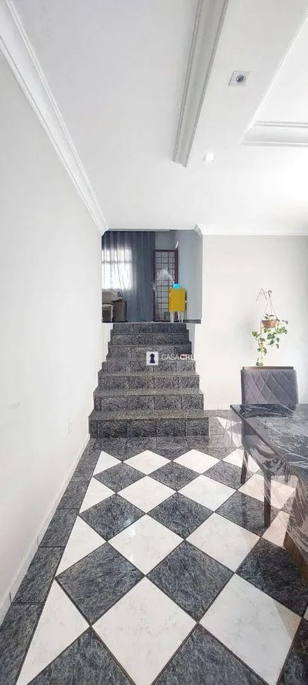 Casa, 4 quartos, 212 m² - Foto 5