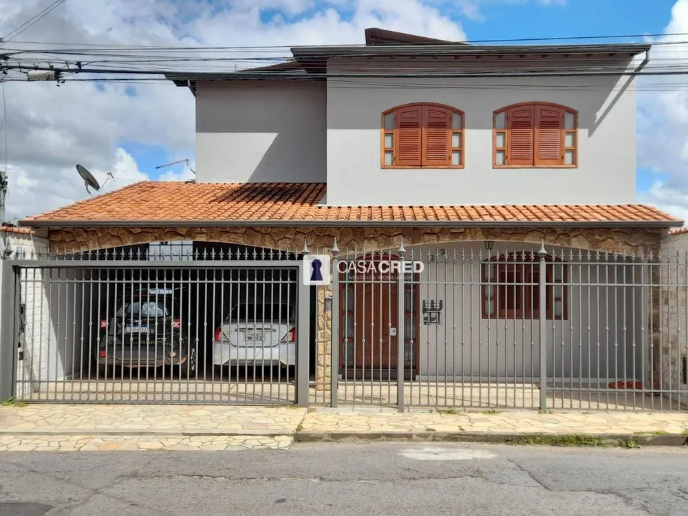 Casa, 3 quartos, 365 m² - Foto 1