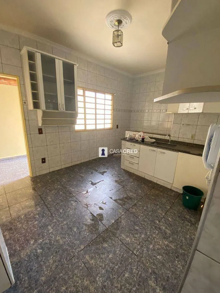 Casa, 4 quartos, 233 m² - Foto 7