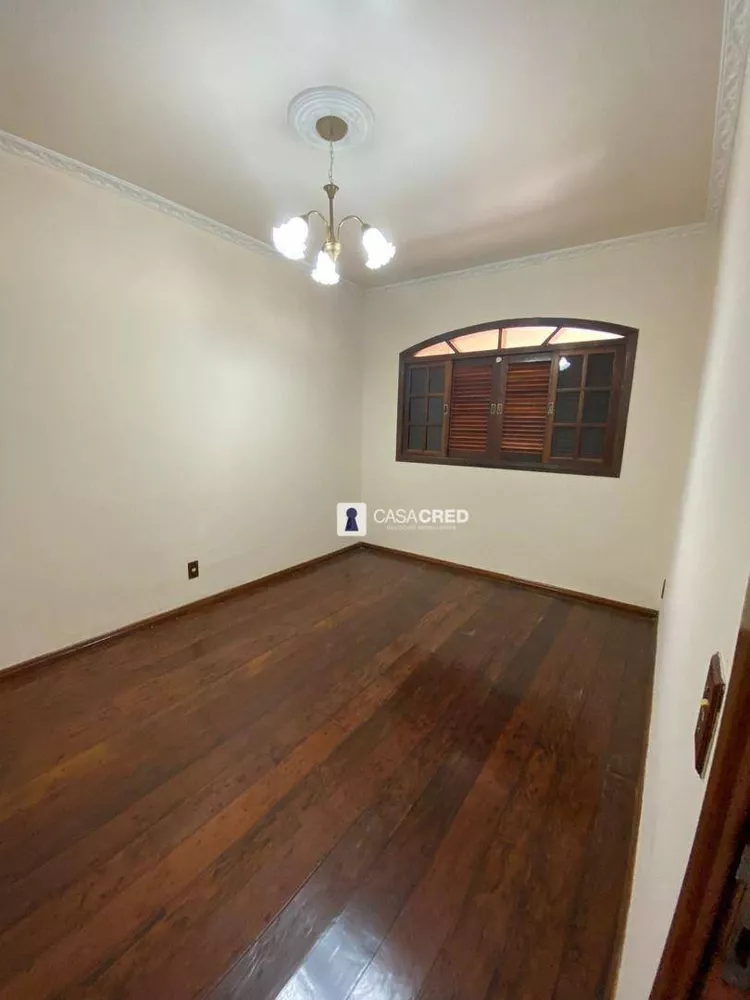 Casa, 4 quartos, 233 m² - Foto 3