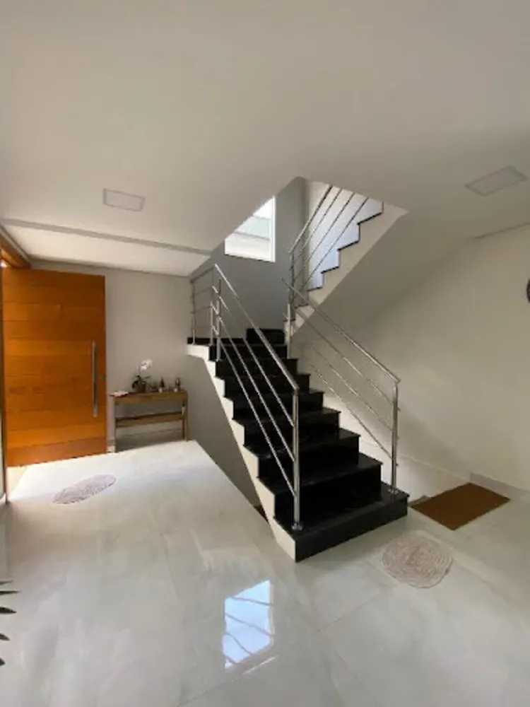 Casa, 3 quartos, 330 m² - Foto 2