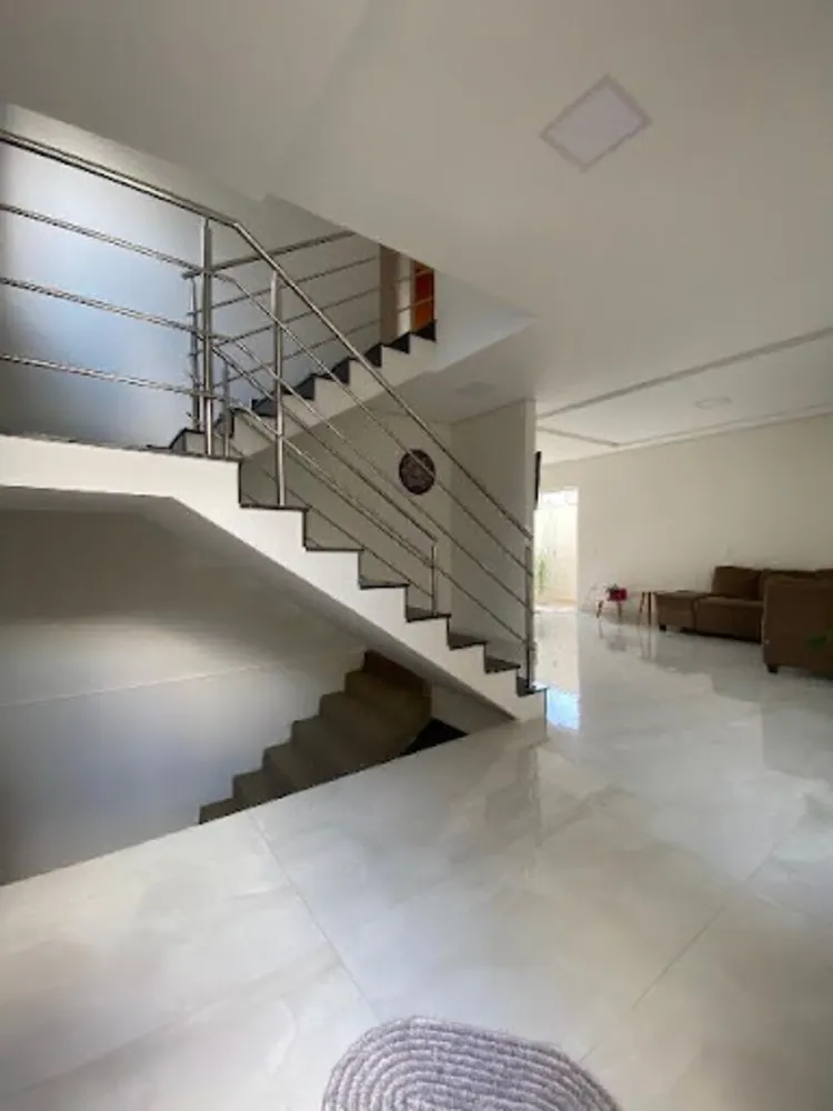 Casa, 3 quartos, 330 m² - Foto 3