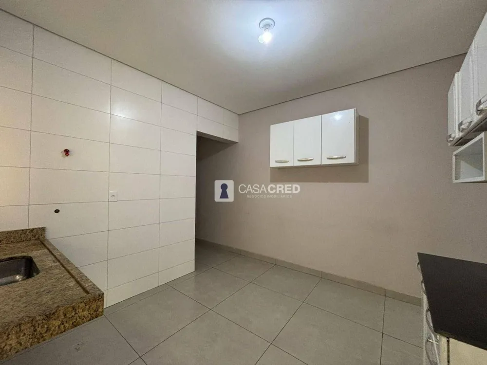 Casa, 3 quartos, 131 m² - Foto 2