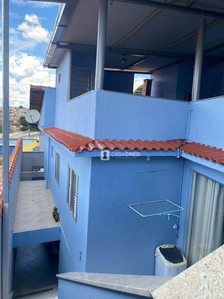 Casa, 3 quartos, 200 m² - Foto 1