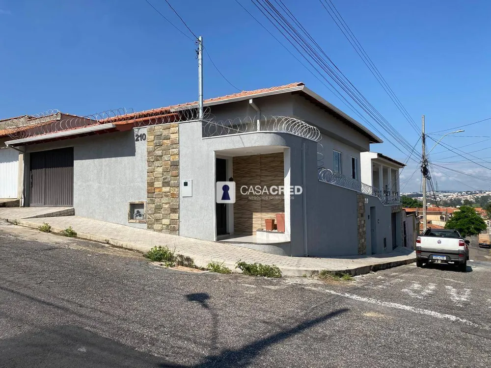 Casa, 3 quartos, 300 m² - Foto 1
