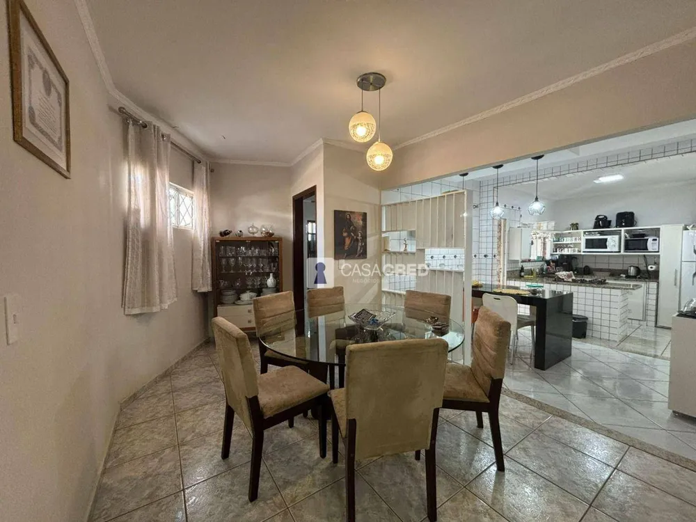 Casa, 3 quartos, 180 m² - Foto 3