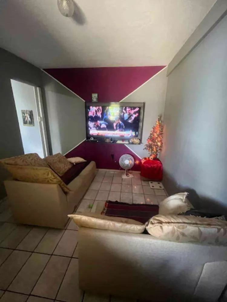 Casa, 5 quartos, 151 m² - Foto 2