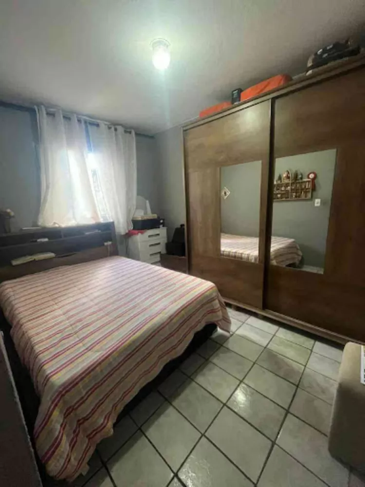 Casa, 5 quartos, 151 m² - Foto 4