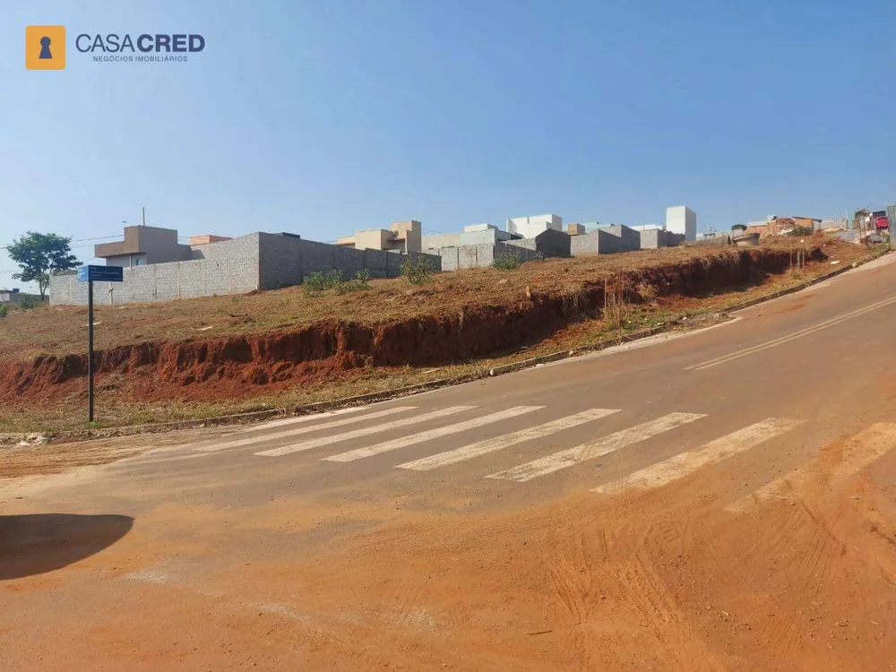 Loteamento e Condomínio, 221 m² - Foto 1