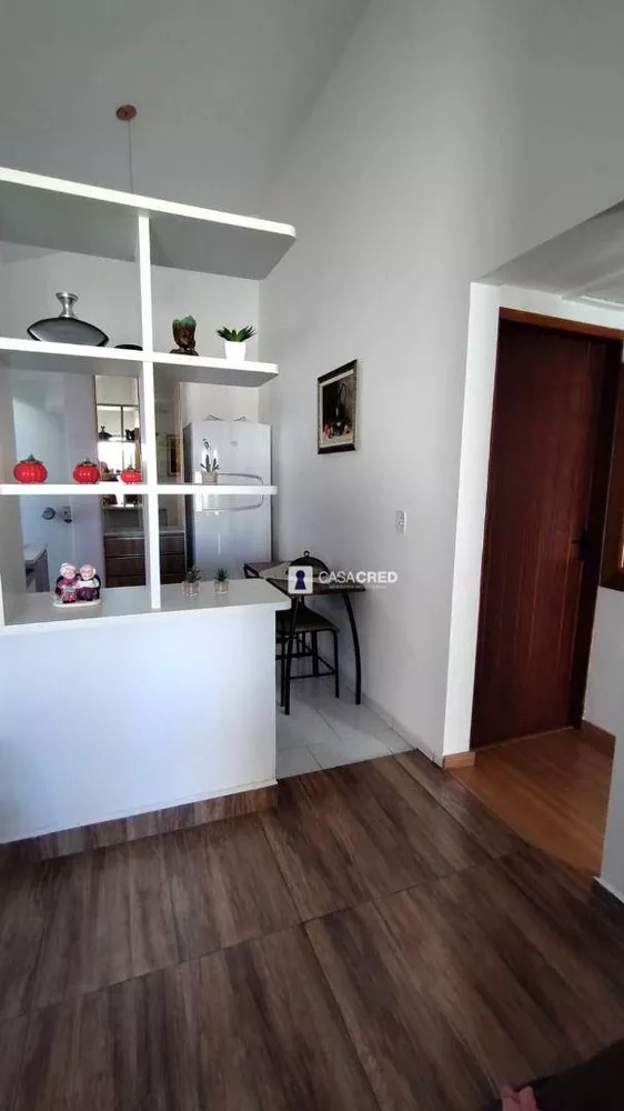 Casa à venda com 2 quartos, 48m² - Foto 3