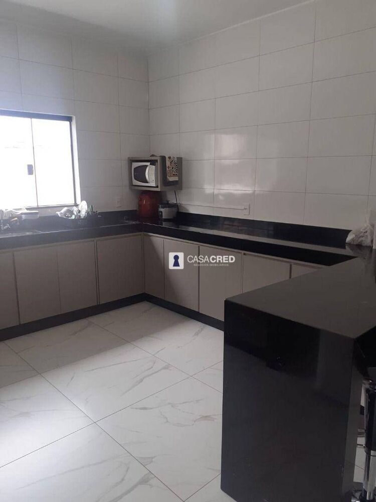 Casa, 3 quartos, 237 m² - Foto 15