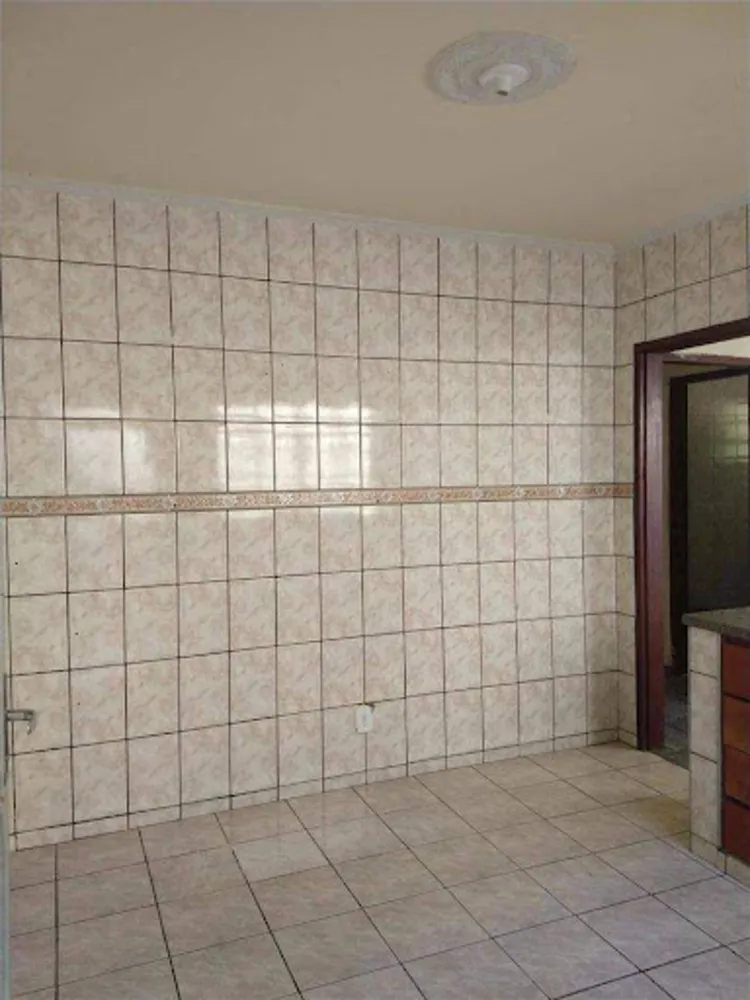 Casa, 2 quartos, 205 m² - Foto 7