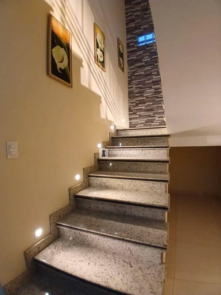 Casa, 4 quartos, 230 m² - Foto 12