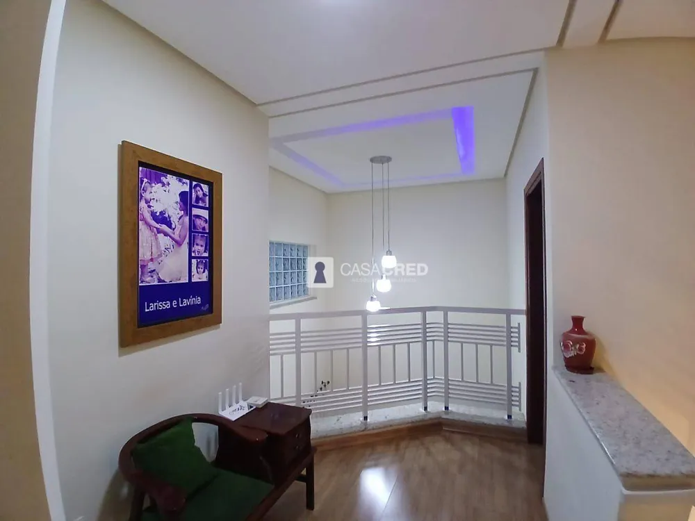 Casa, 4 quartos, 230 m² - Foto 13
