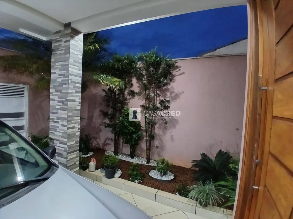 Casa, 4 quartos, 230 m² - Foto 2