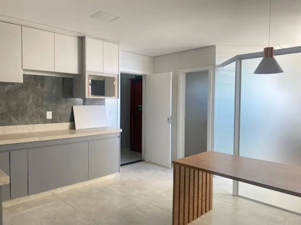 Apartamento, 3 quartos, 175 m² - Foto 2