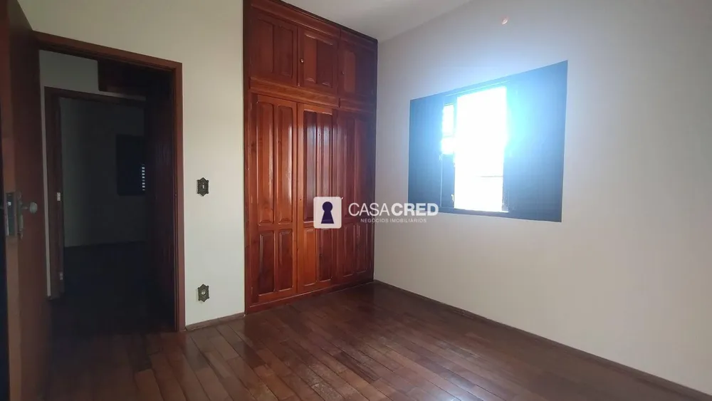 Casa, 5 quartos, 300 m² - Foto 4