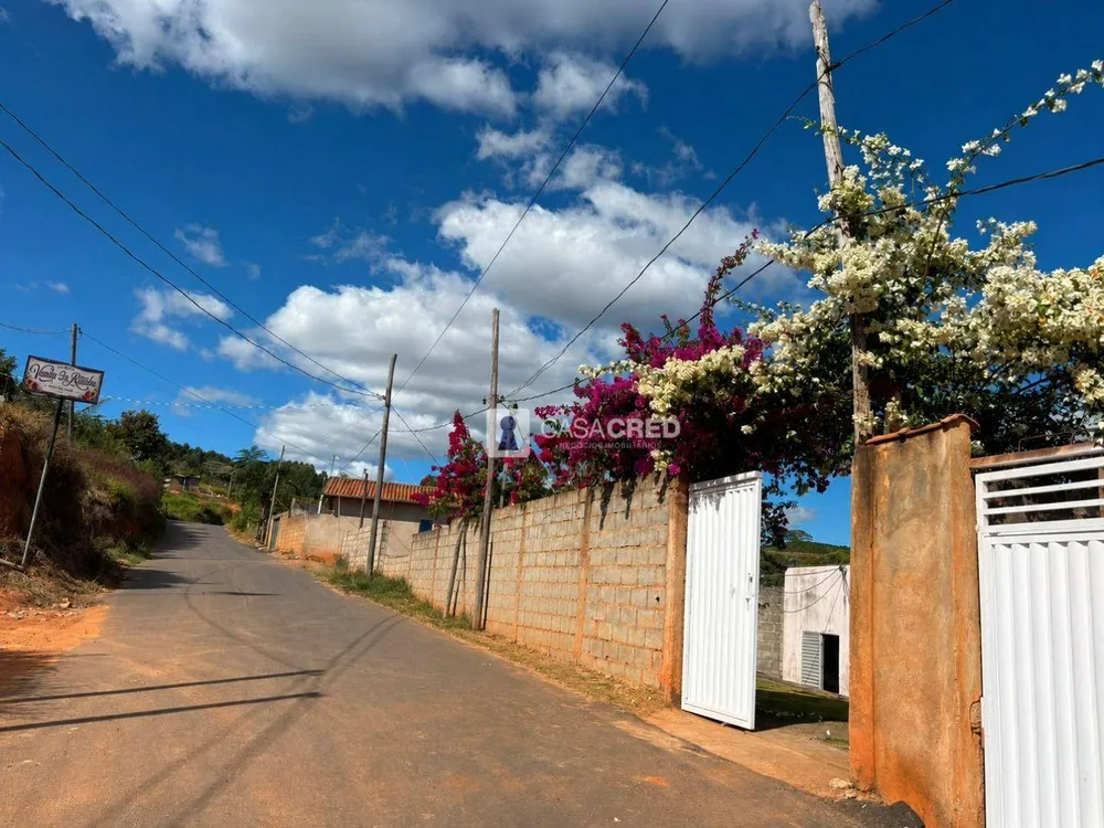 Chácara, 3 quartos, 700 m² - Foto 1