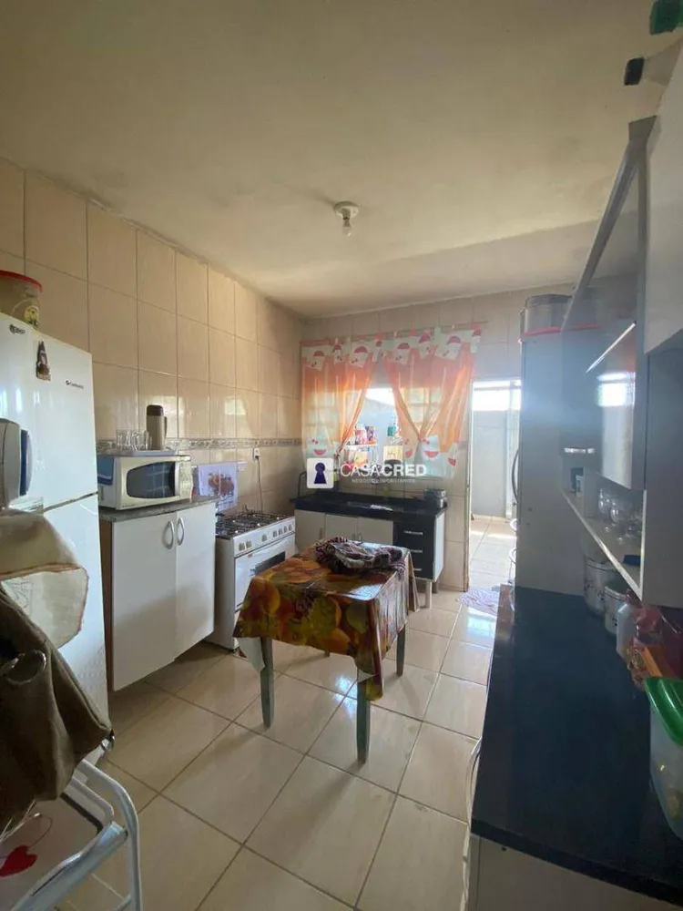 Casa, 3 quartos, 131 m² - Foto 3