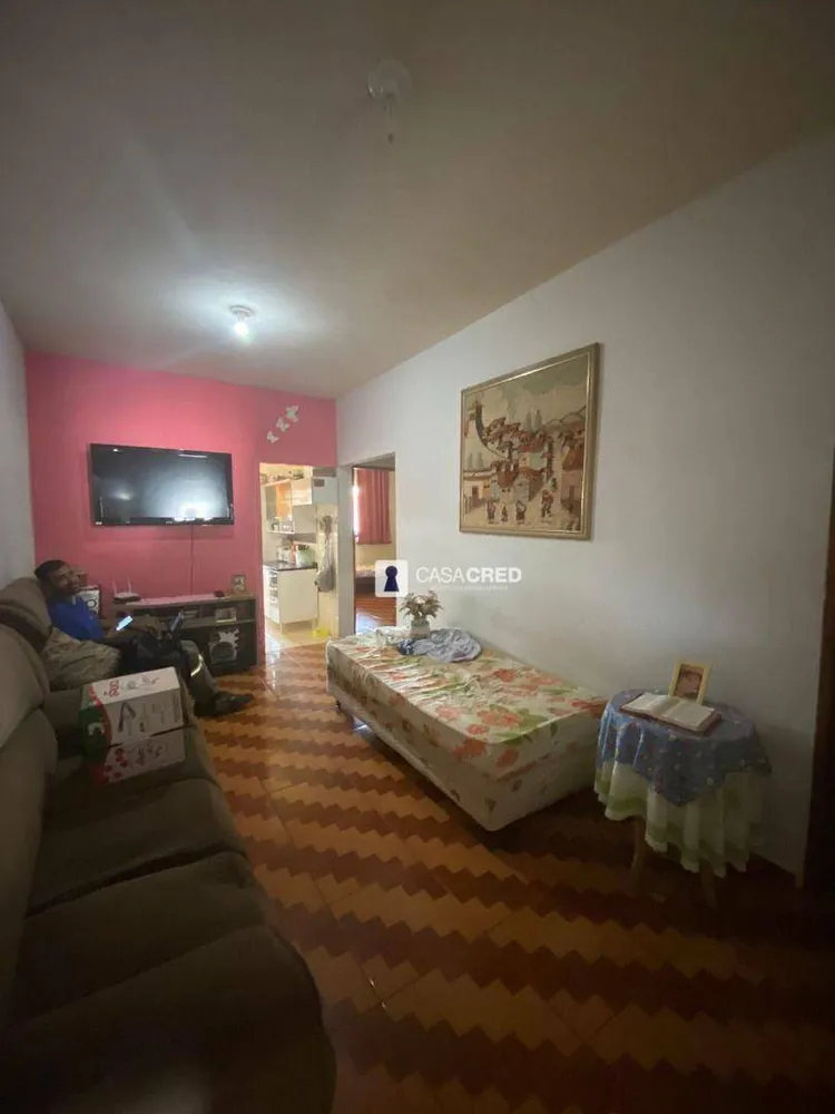 Casa, 3 quartos, 131 m² - Foto 2