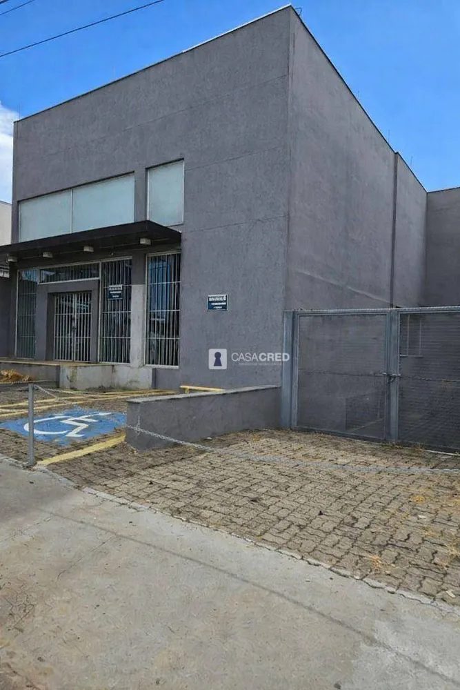 Loja-Salão, 690 m² - Foto 1