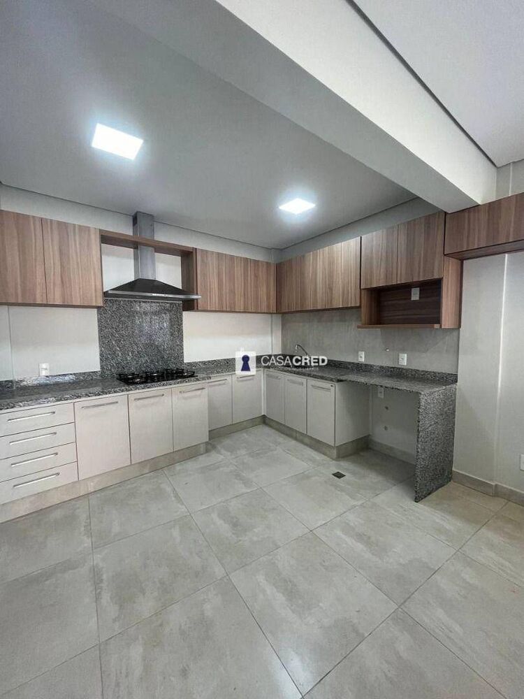 Casa, 3 quartos, 235 m² - Foto 11