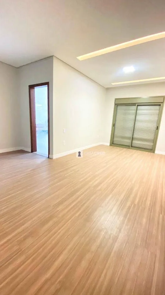 Casa, 4 quartos, 260 m² - Foto 13