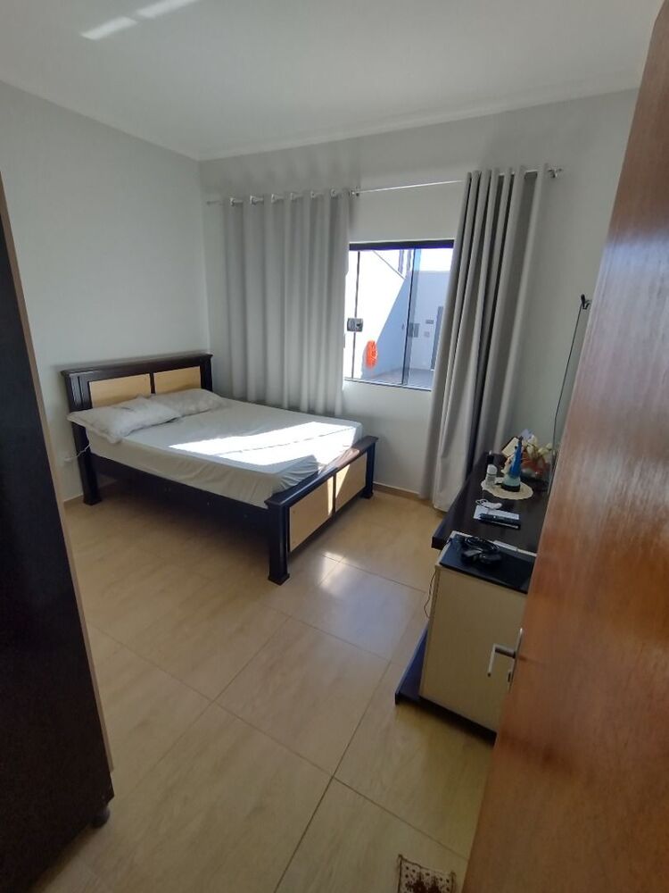 Casa, 3 quartos, 200 m² - Foto 1