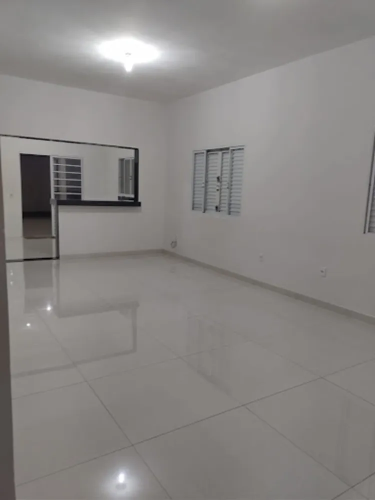 Casa, 4 quartos, 167 m² - Foto 2