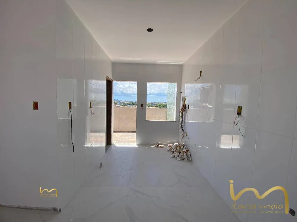 Cobertura, 3 quartos, 196 m² - Foto 4