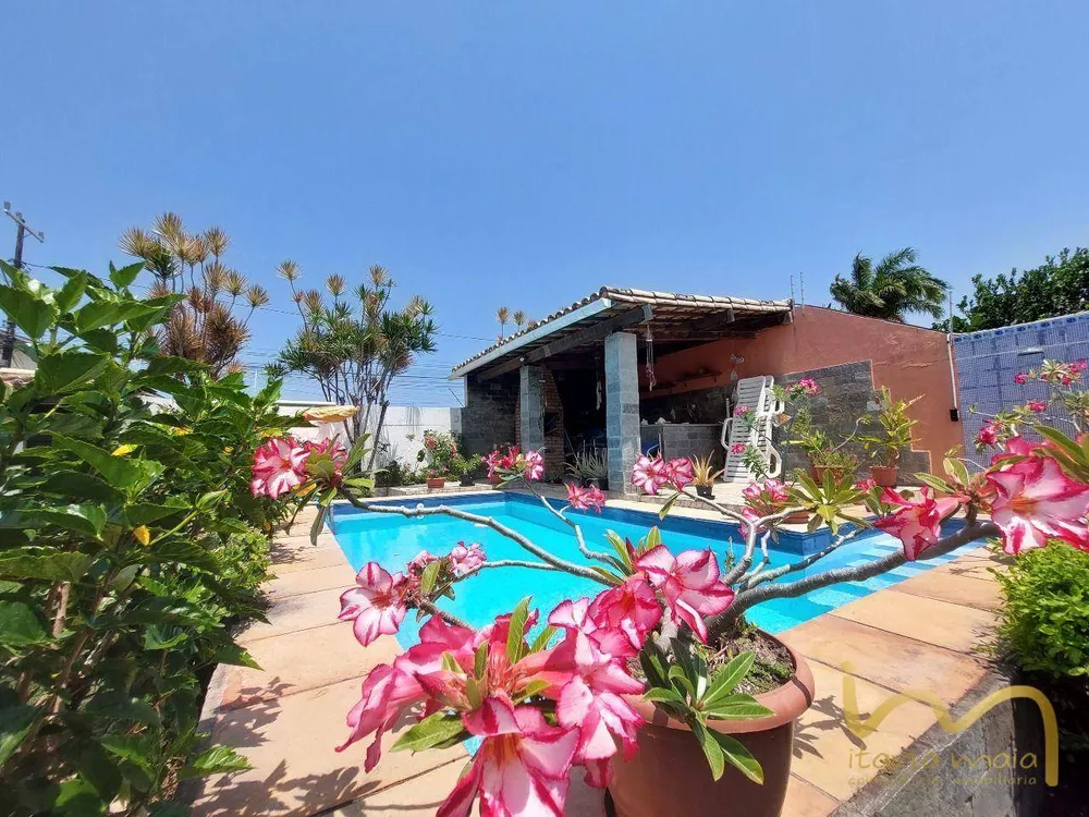 Casa, 5 quartos, 260 m² - Foto 1