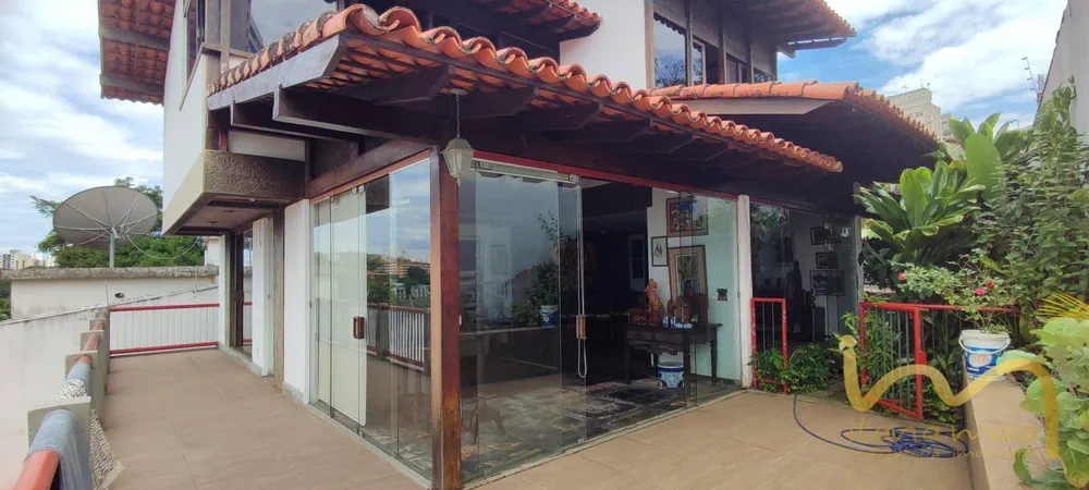 Casa, 3 quartos, 319 m² - Foto 1