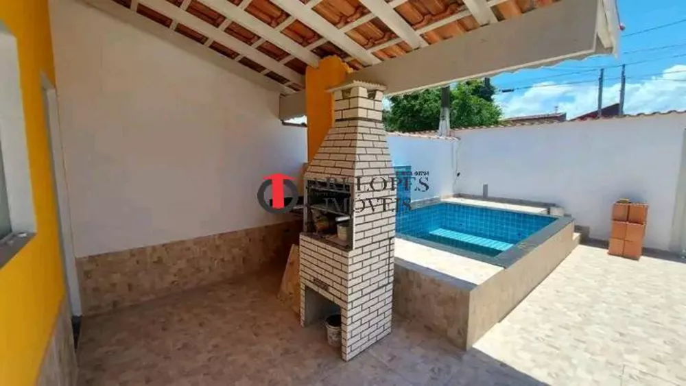 Casa à venda com 2 quartos, 140m² - Foto 2