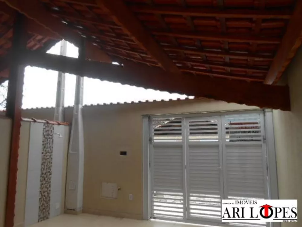 Casa à venda com 2 quartos, 76m² - Foto 3