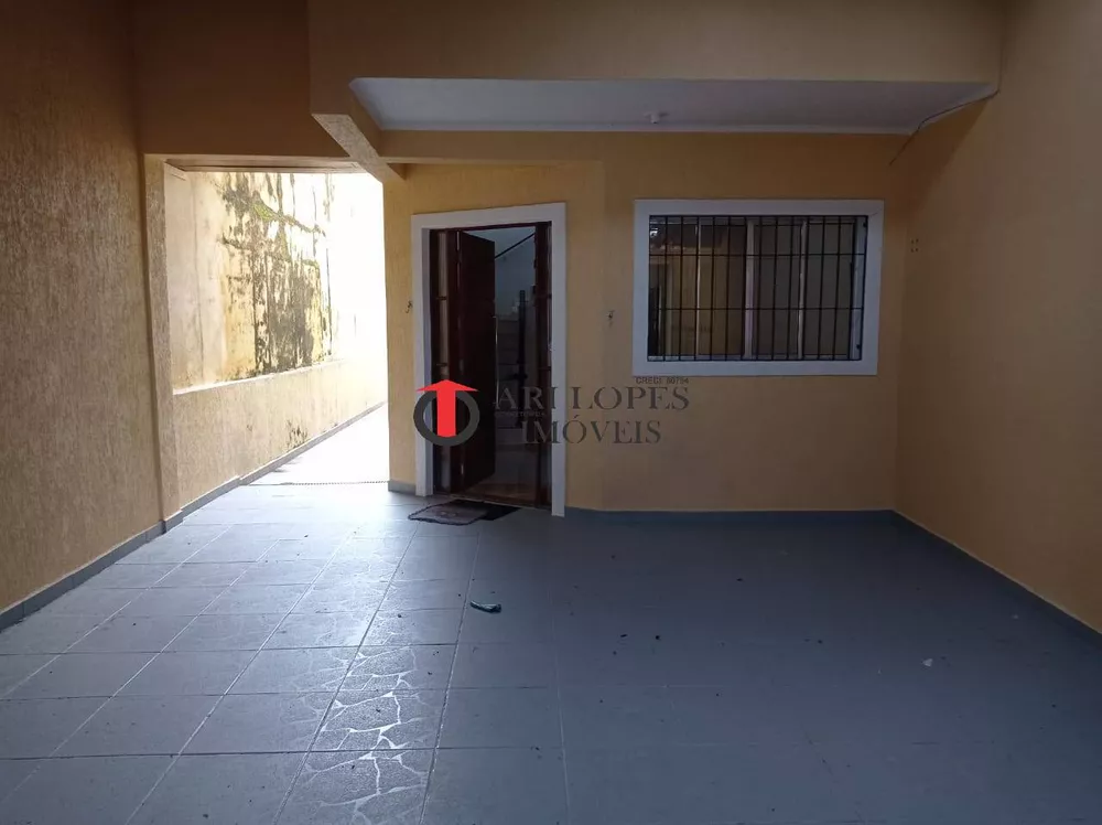 Sobrado à venda com 3 quartos, 120m² - Foto 1