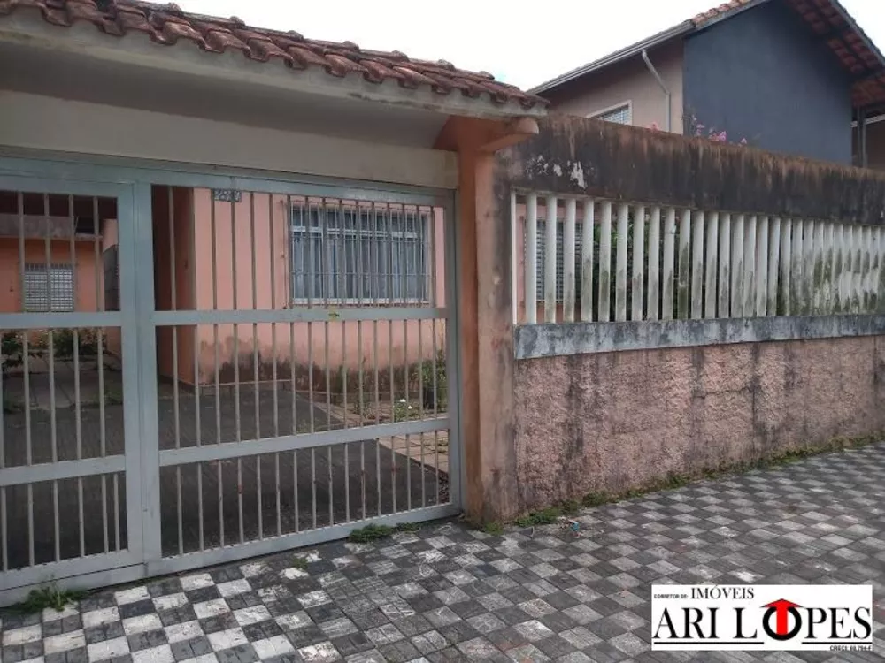 Casa à venda com 3 quartos, 120m² - Foto 1