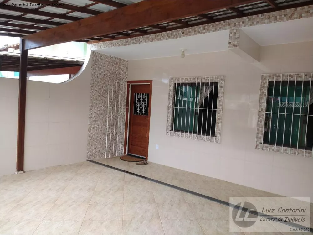 Casa à venda com 2 quartos, 80m² - Foto 1