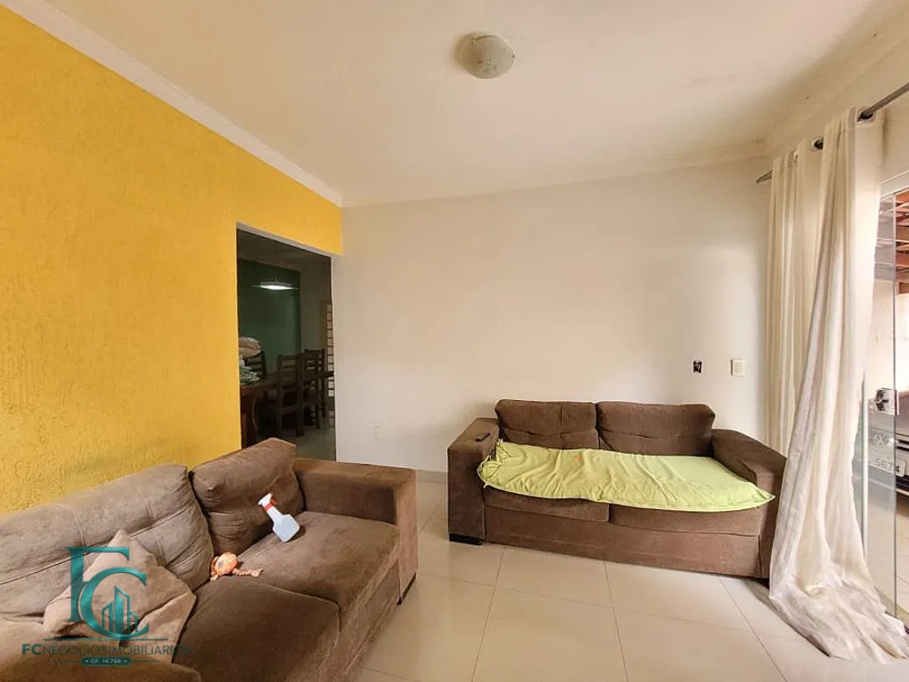 Casa, 3 quartos, 250 m² - Foto 2