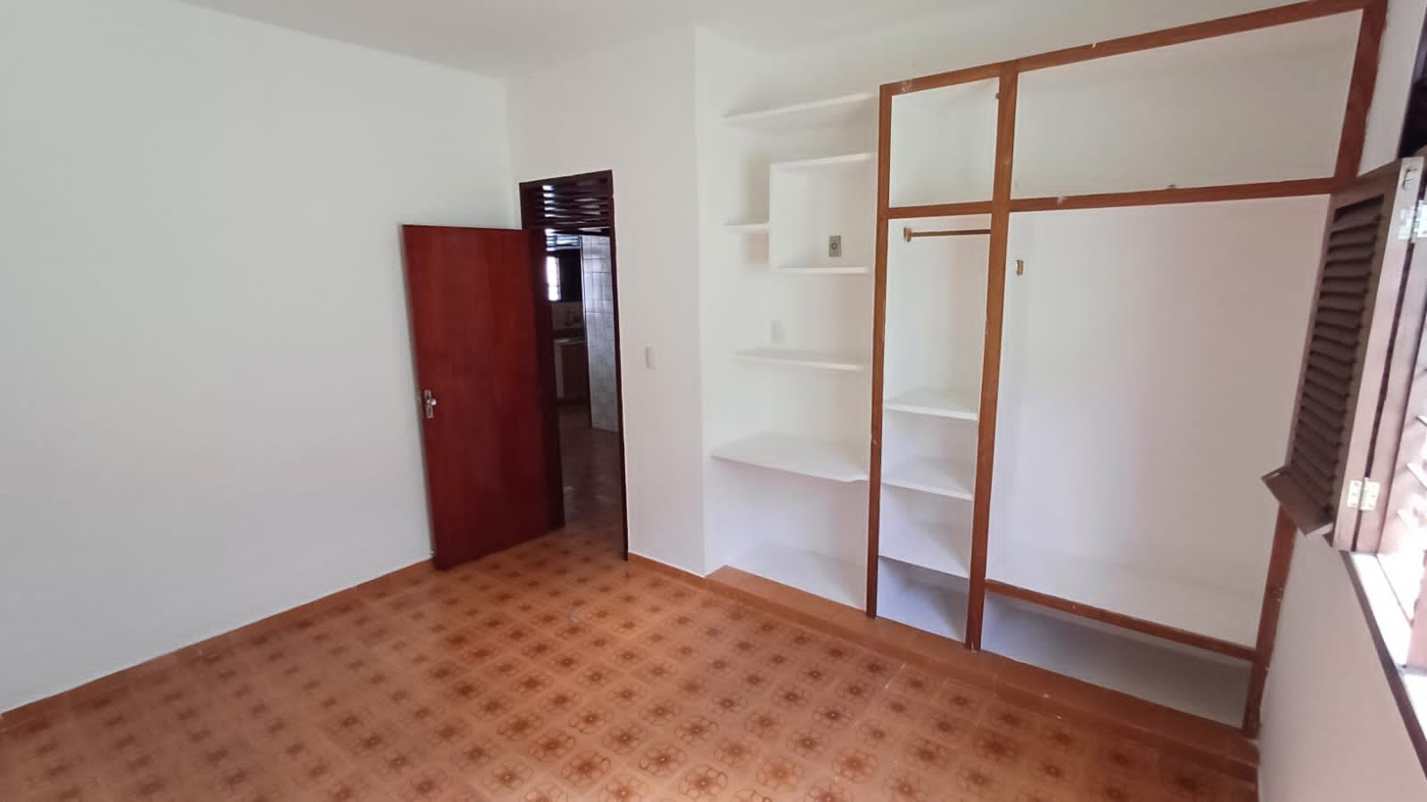 Casa à venda com 5 quartos, 239m² - Foto 19