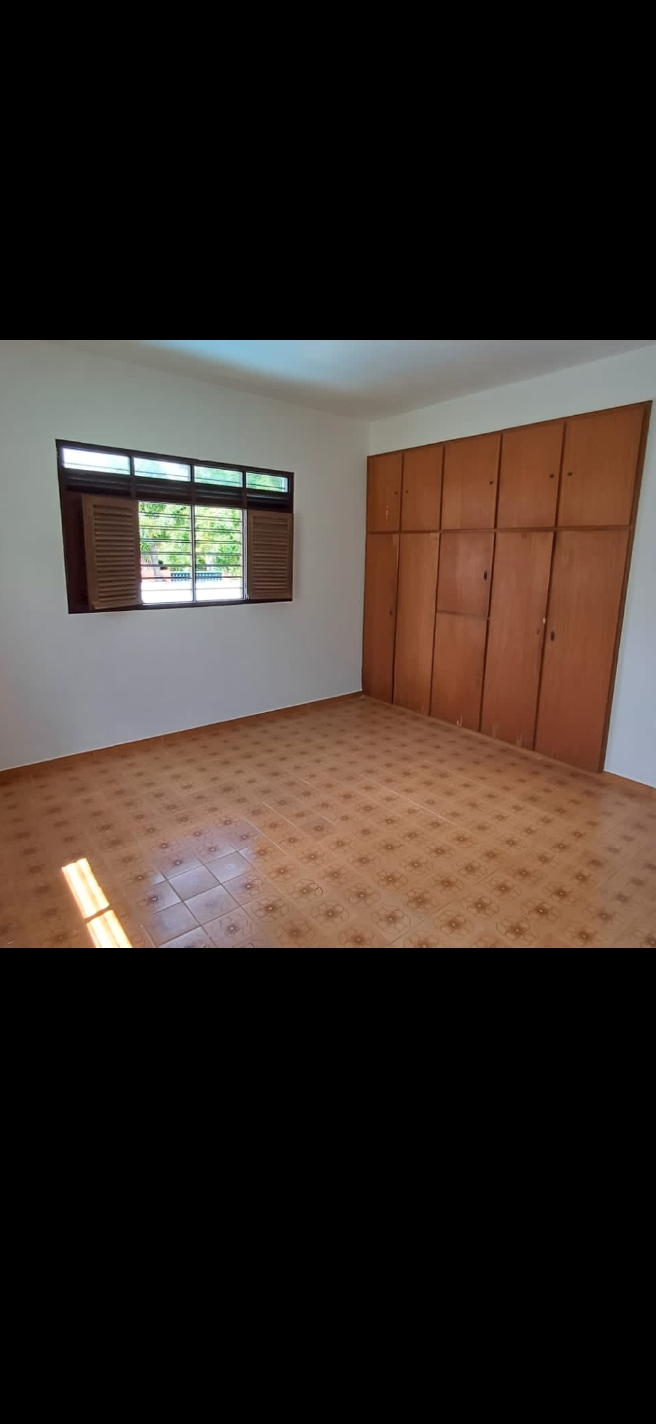 Casa à venda com 5 quartos, 239m² - Foto 14