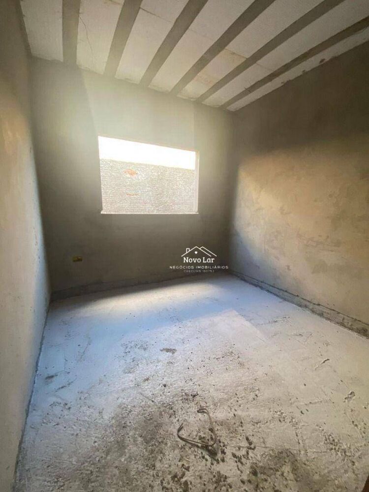 Casa à venda com 2 quartos, 71m² - Foto 6