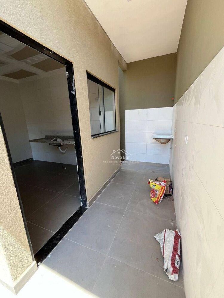 Casa à venda com 2 quartos, 63m² - Foto 9