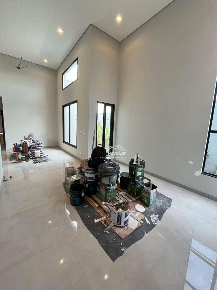 Casa de Condomínio à venda com 3 quartos, 211m² - Foto 2