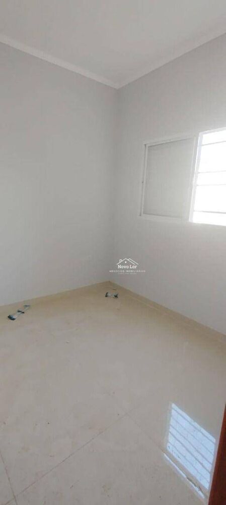 Casa à venda com 2 quartos, 60m² - Foto 7