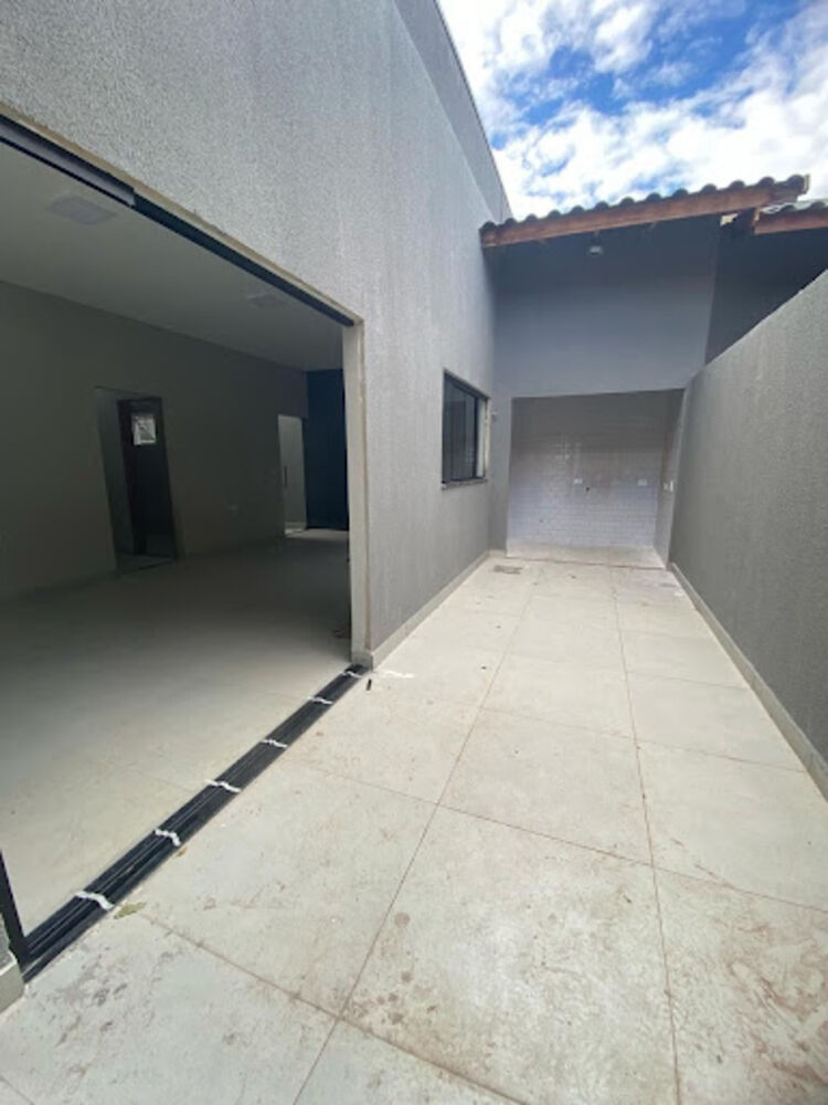 Casa à venda com 3 quartos, 106m² - Foto 4