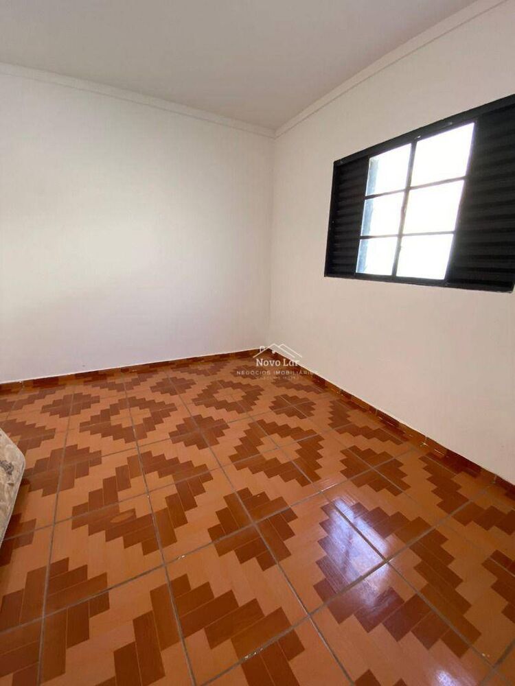 Casa à venda com 2 quartos, 110m² - Foto 8