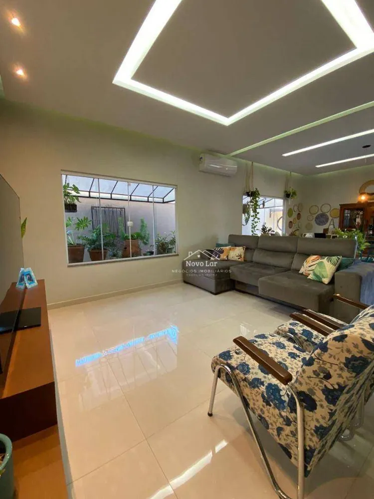 Casa, 3 quartos, 228 m² - Foto 3
