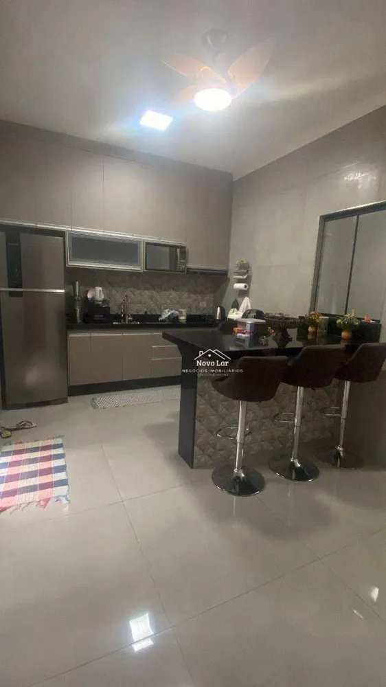 Casa, 3 quartos, 207 m² - Foto 4