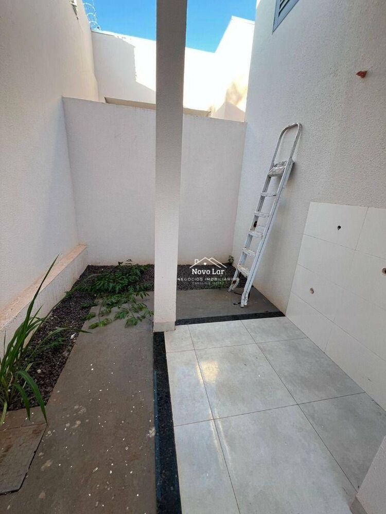 Casa à venda com 2 quartos, 65m² - Foto 10